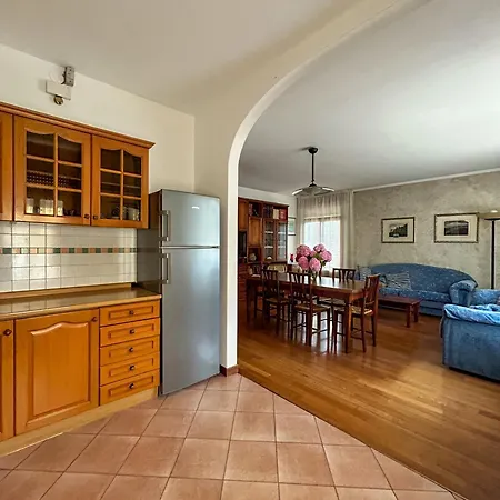 La Casa Dei Nonni Apartment *